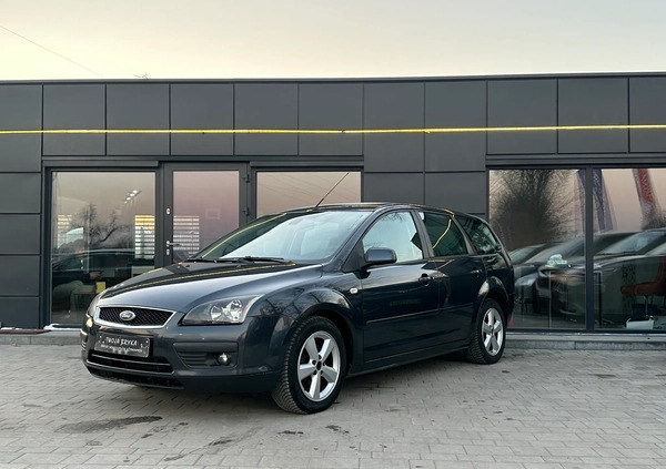 Ford Focus cena 9900 przebieg: 255000, rok produkcji 2007 z Gniezno małe 301